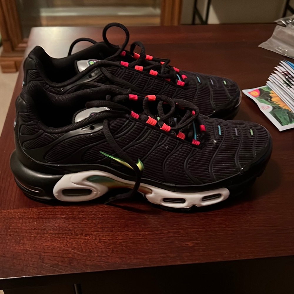 Men’s Nike Athletic Shoes, 7.5